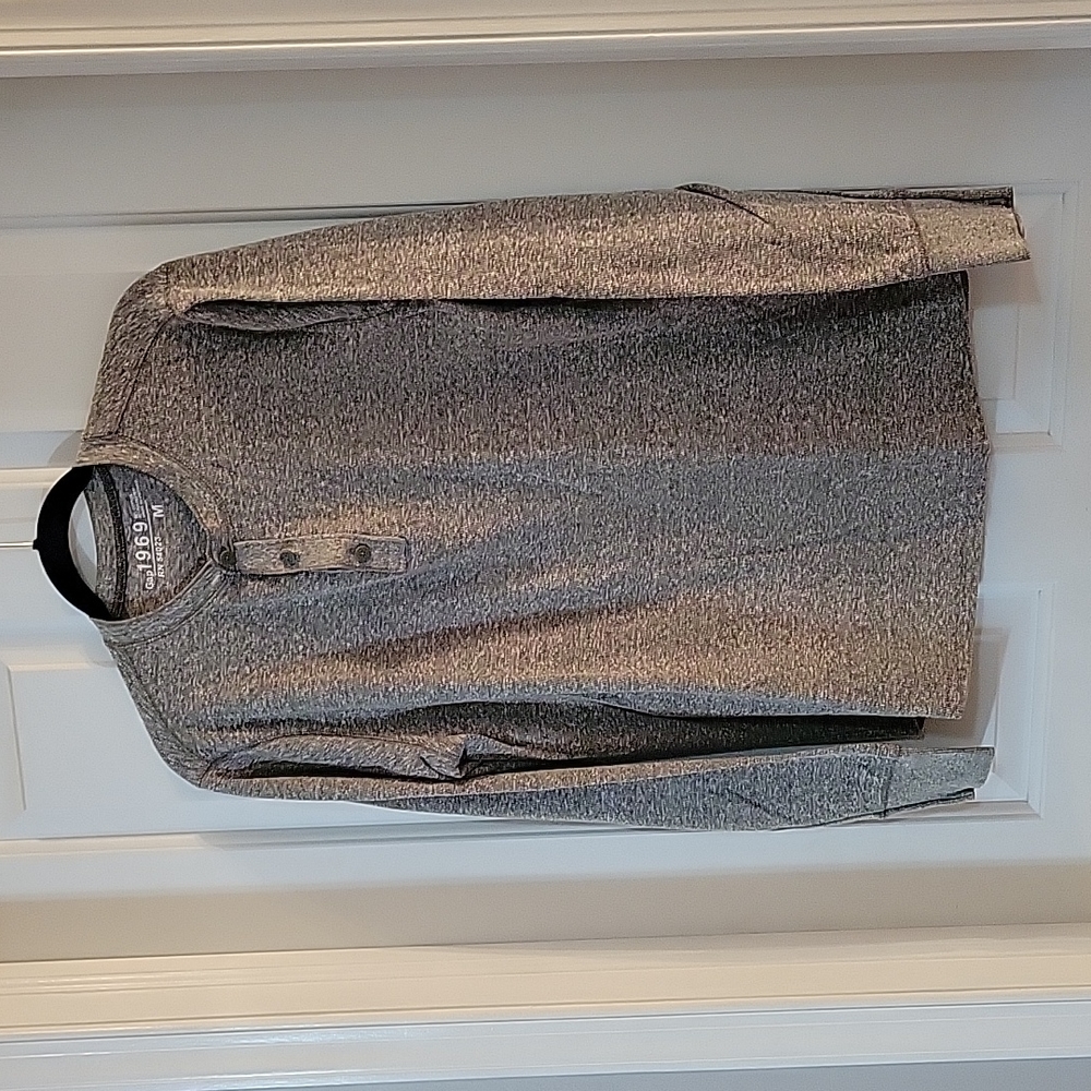 Gap mens heather gray waffle weave henley medium